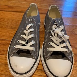 Unisex Converse Chuck Taylor All Star Classic Low Top in Grey